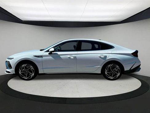 New 2024 Hyundai Sonata SEL w/ Convenience Package image 4