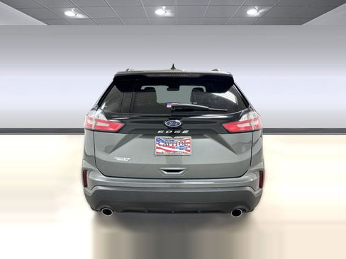 Used 2021 Ford Edge SE image 8