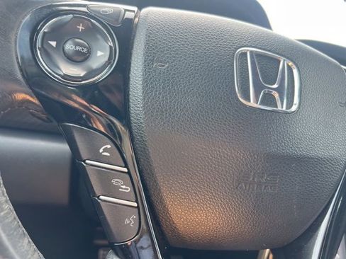 Used 2016 Honda Accord Sport image 17