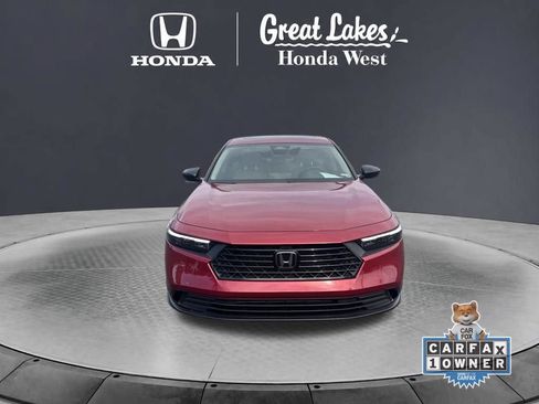 Certified 2025 Honda Accord SE image 3