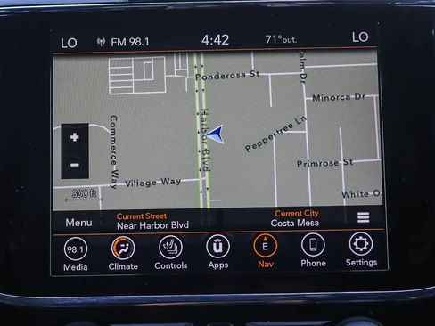 Used 2022 Jeep Grand Cherokee Laredo X RWD image 14