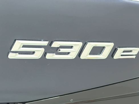 Used 2023 BMW 530e w/ M Sport Package RWD image 27