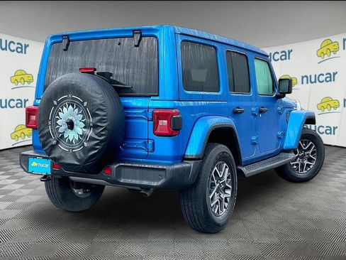 Used 2025 Jeep Wrangler Unlimited Sahara AWD/4WD image 6