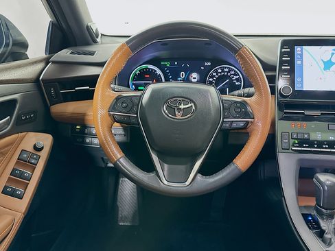 Used 2021 Toyota Avalon Limited w/ Advanced Safety Package image 18