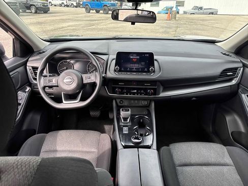 Used 2024 Nissan Rogue SV AWD/4WD image 21