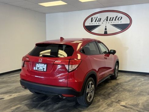 Used 2017 Honda HR-V EX image 8