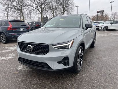 Certified 2025 Volvo XC40 B5 Plus w/ Protection Package Premier