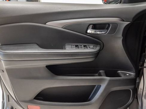 Used 2019 Honda Ridgeline RTL image 8