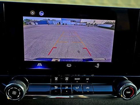 Used 2025 Chevrolet Colorado W/T w/ Advanced Trailering Package image 2