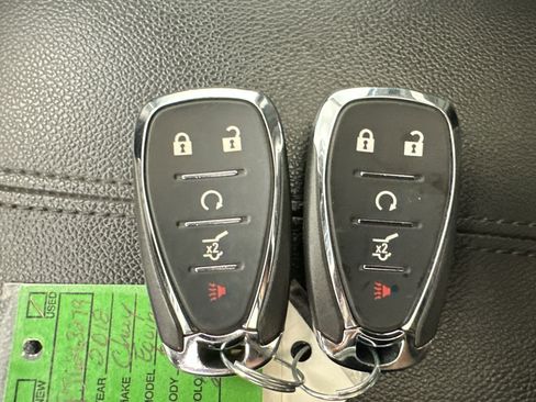 Certified 2018 Chevrolet Equinox Premier image 32