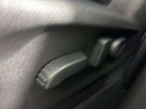 Used 2022 Subaru Ascent Touring image 28