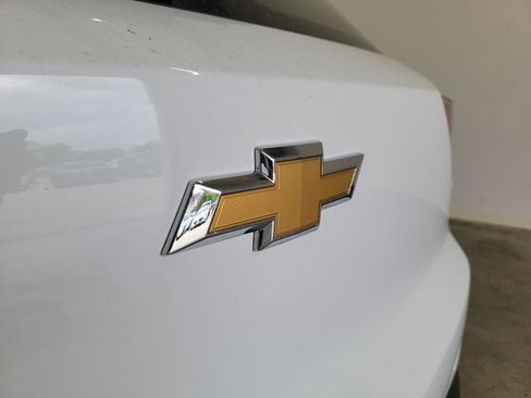 Used 2024 Chevrolet TrailBlazer LS w/ LS Confidence Package FWD image 9
