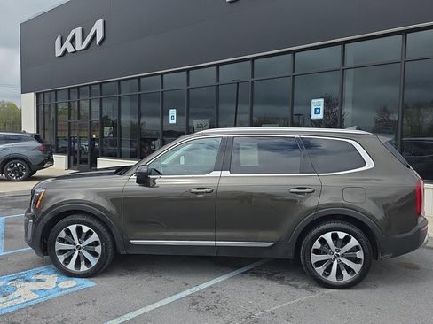 Used 2020 Kia Telluride EX w/ EX Premium Package AWD/4WD image 2