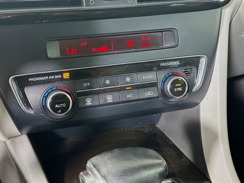 Used 2016 Kia Optima EX image 22