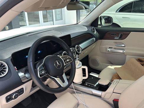 Used 2023 Mercedes-Benz GLB 250 image 14