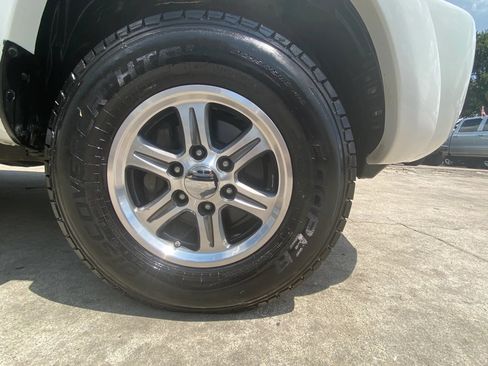 Used 2011 Toyota Tacoma PreRunner w/ SR5 Pkg #2 RWD image 25