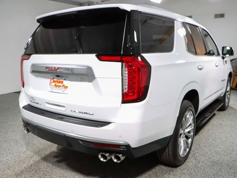 Used 2023 GMC Yukon Denali image 7