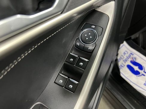 Used 2023 Ford Explorer XLT w/ Equipment Group 202A image 19