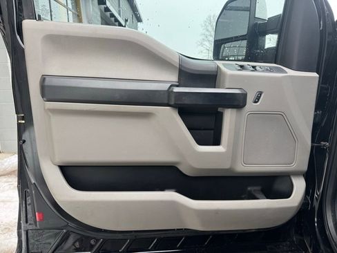 Used 2017 Ford F250 XL w/ STX Appearance Package image 24