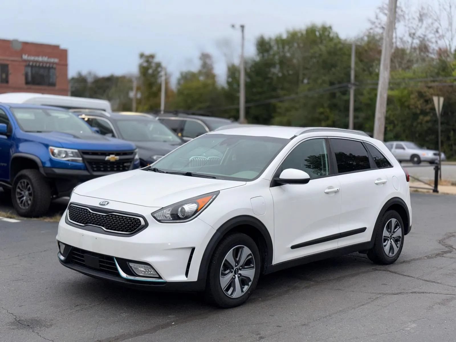 Used 2019 Kia Niro LX FWD image 5