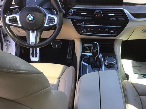 Used 2020 BMW 540i xDrive w/ M Sport Package AWD/4WD image 8
