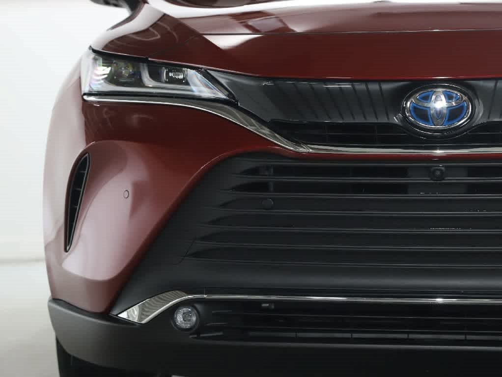 Certified 2023 Toyota Venza Limited AWD/4WD image 6
