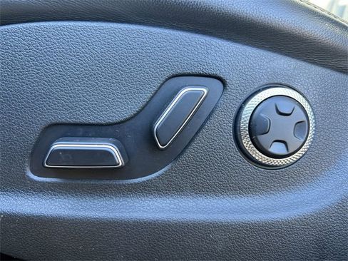 Used 2024 Genesis GV80 2.5T image 12