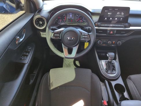 Used 2021 Kia Forte LXS FWD image 14