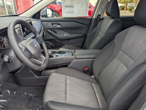 New 2026 Nissan Rogue SV FWD image 11