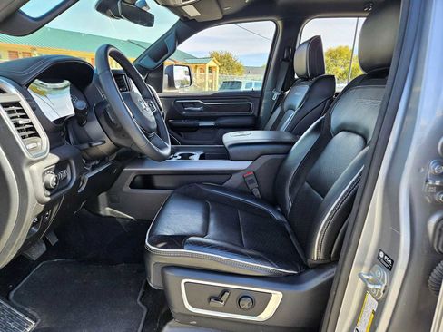 Used 2025 RAM 1500 Laramie image 16