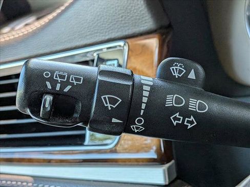 Used 2013 Cadillac Escalade ESV Platinum AWD/4WD image 9