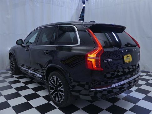 Used 2023 Volvo XC90 T8 Plus AWD/4WD image 6