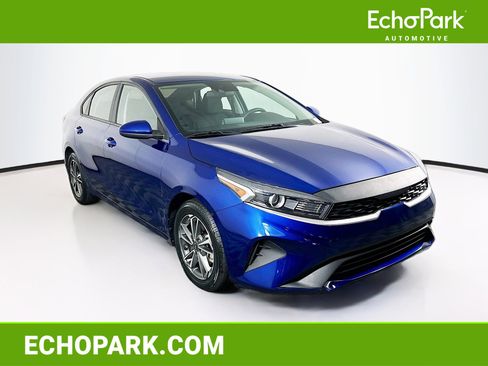 Used 2022 Kia Forte LXS FWD image 1