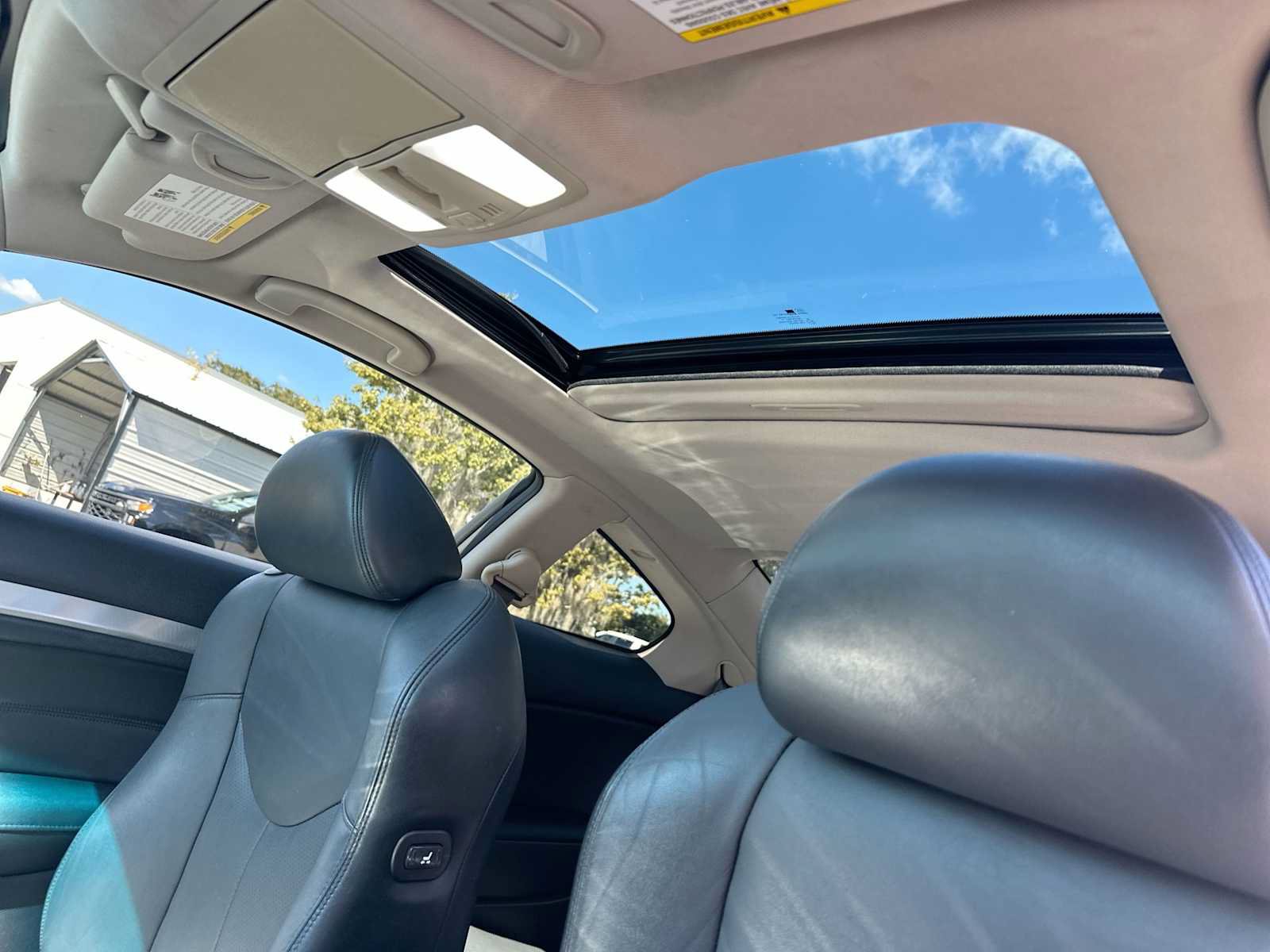 Used 2015 INFINITI Q60 AWD Coupe w/ Premium Package image 17