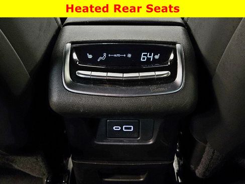 Used 2024 Cadillac XT6 Premium Luxury w/ Technology Package AWD/4WD image 37