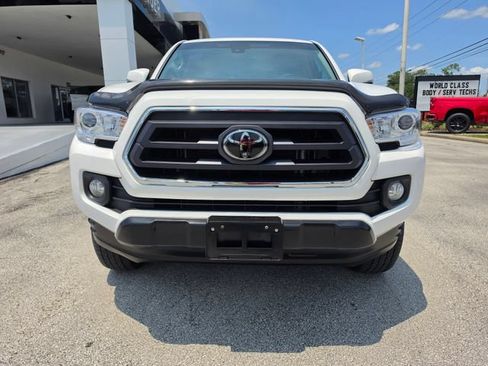 Used 2023 Toyota Tacoma SR5 w/ Technology Package AWD/4WD image 8