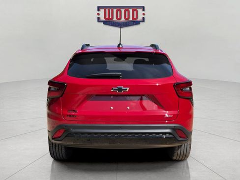 New 2026 Chevrolet Trax RS w/ Driver Confidence Package FWD image 3
