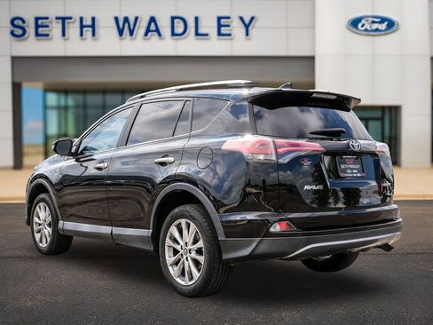 Used 2018 Toyota RAV4 Limited FWD image 38