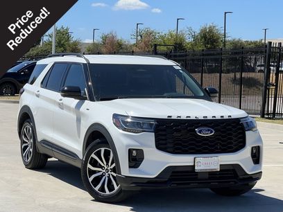 Used 2025 Ford Explorer ST-Line w/ Premium Package