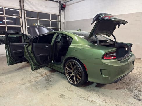 Used 2021 Dodge Charger R/T w/ Blacktop Package image 10