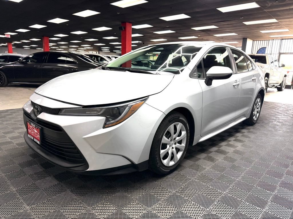 Used 2024 Toyota Corolla LE FWD image 7