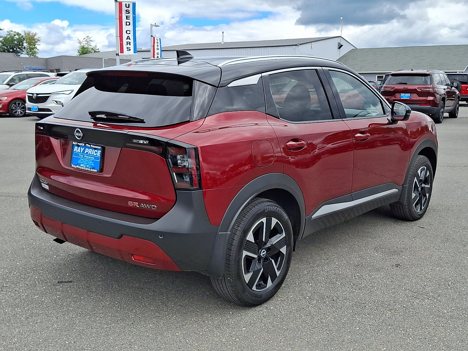 Used 2025 Nissan Kicks SR AWD/4WD image 6