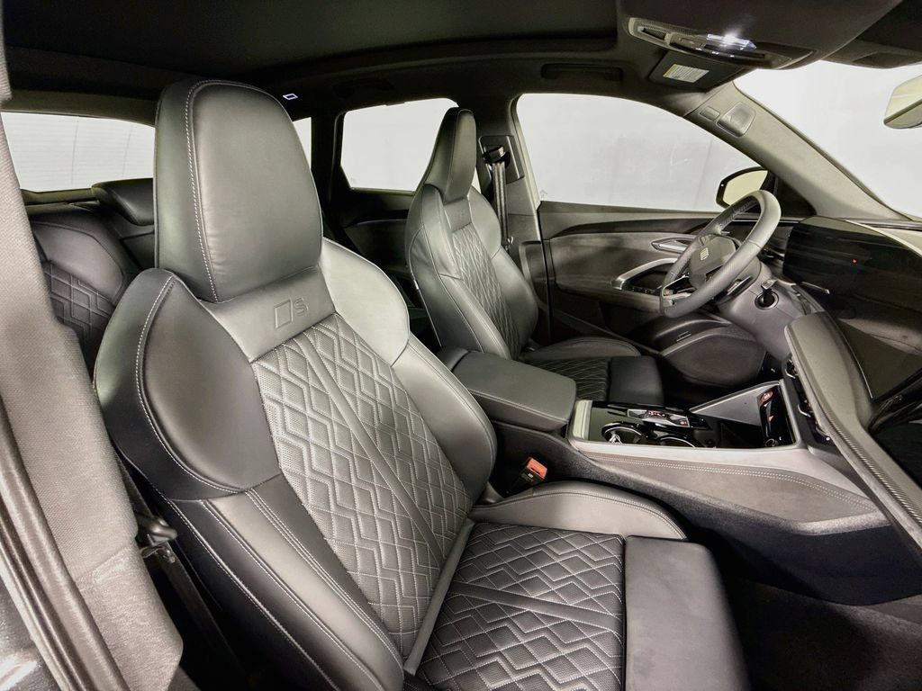 Used 2025 Audi SQ5 Premium Plus AWD/4WD image 27