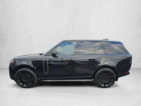 New 2026 Land Rover Range Rover SE image 8