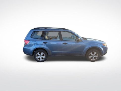 Used 2010 Subaru Forester 2.5X w/ Popular Equipment Group 3A image 4
