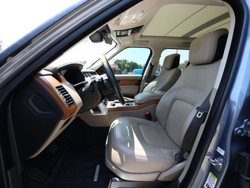 Used 2020 Land Rover Range Rover HSE AWD/4WD image 9