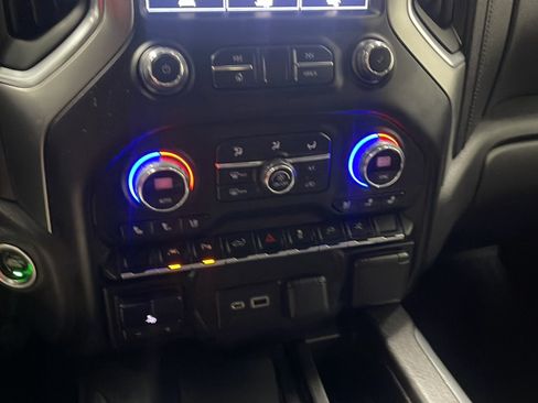 Used 2022 Chevrolet Silverado 1500 LTZ w/ Safety Package II AWD/4WD image 11