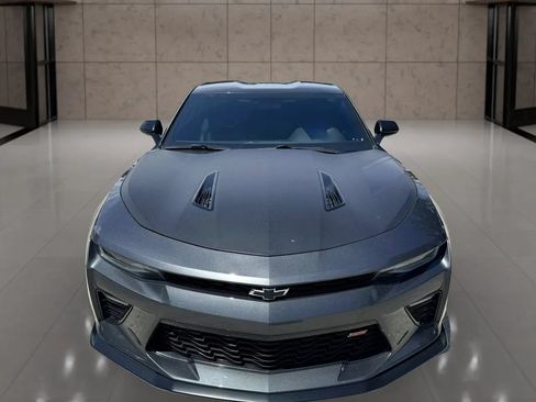Used 2018 Chevrolet Camaro SS RWD image 8