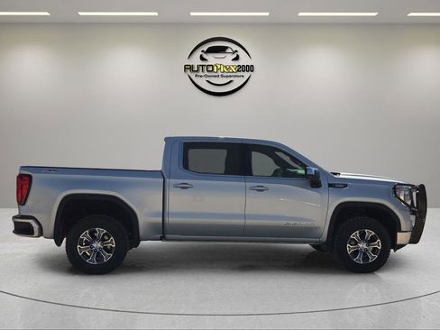 Used 2021 GMC Sierra 1500 SLE image 8