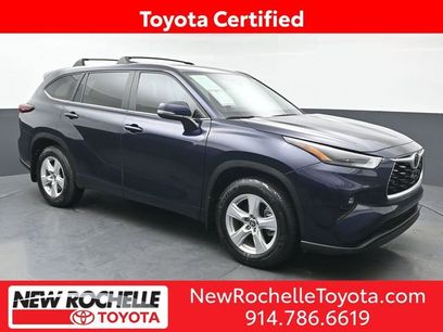 Used 2024 Toyota Highlander LE